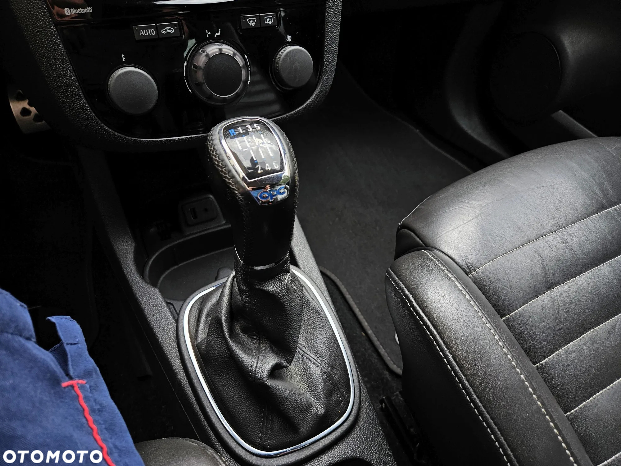 Opel Corsa 1.6 Turbo OPC - 10