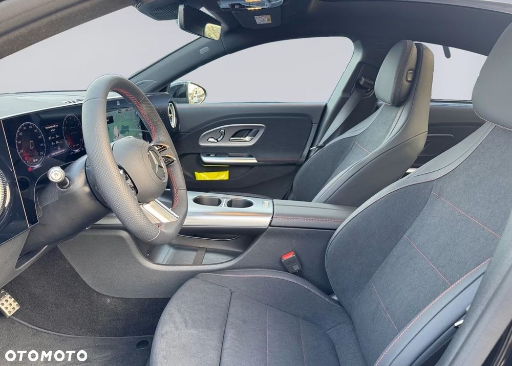Mercedes-Benz CLA 200 mHEV 8G-DCT - 10