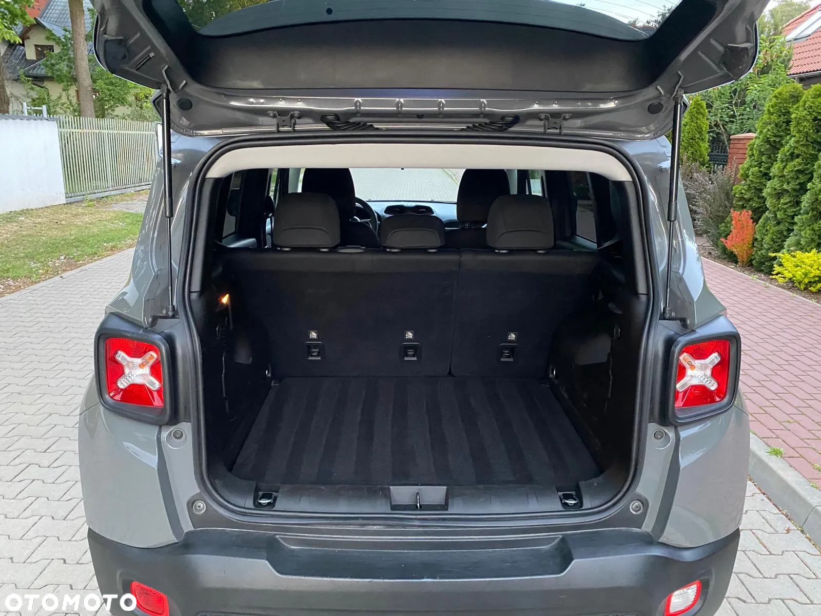 Jeep Renegade - 18