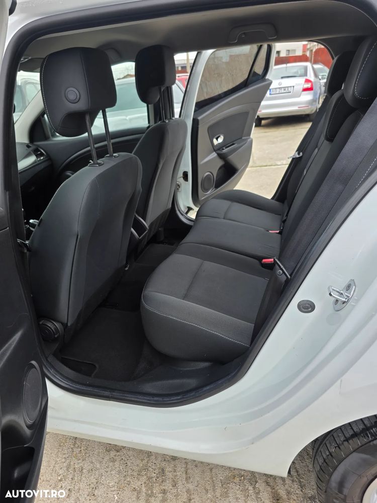 Renault Megane dCi 110 FAP LIMITED - 10