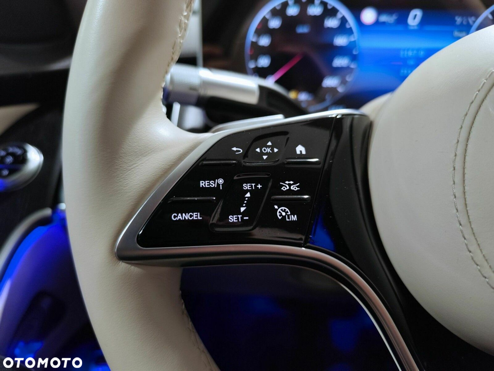 Mercedes-Benz Klasa S 400 d 4-Matic L 9G-TRONIC - 13