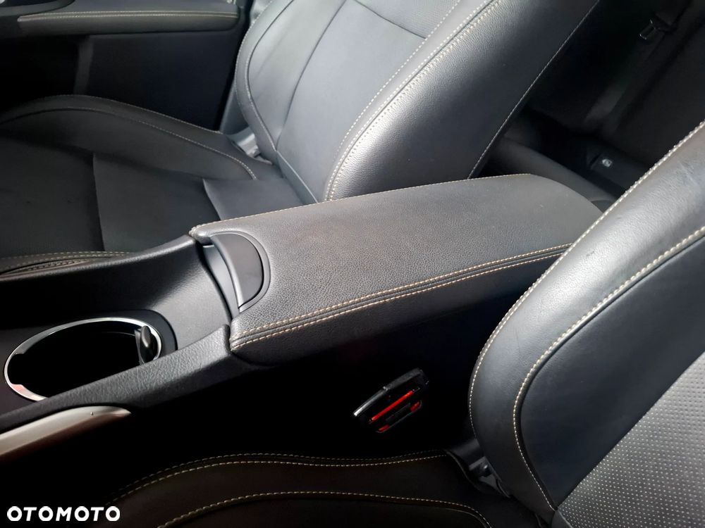 Toyota Avensis 1.8 Prestige - 22