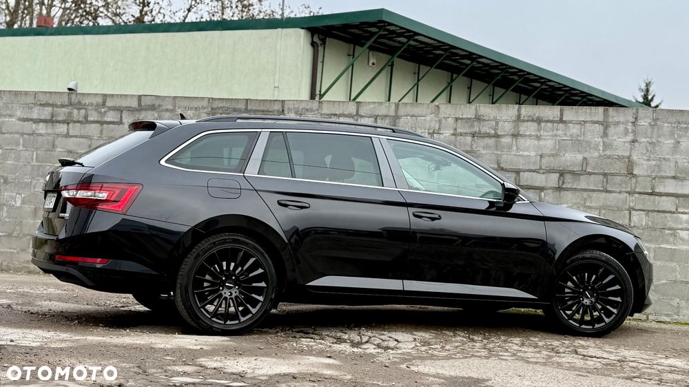 Skoda Superb 2.0 TDI DSG Ambition - 21