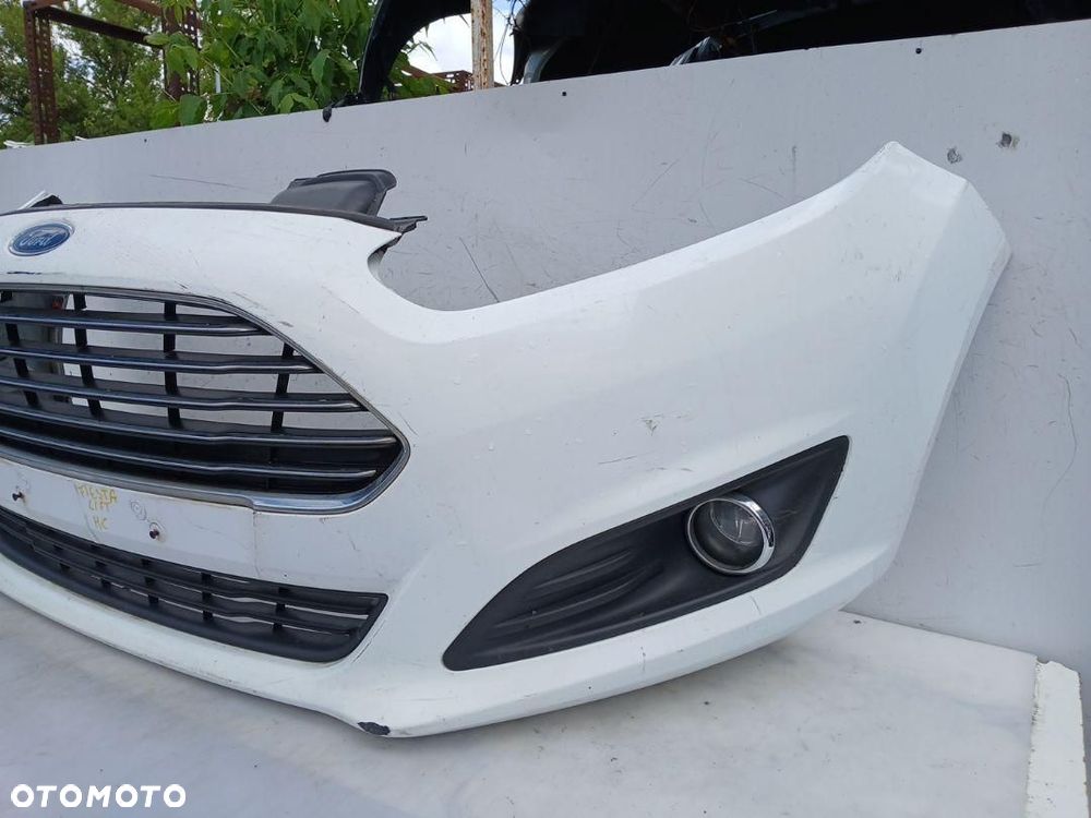 ZDERZAK PRZÓD PRZEDNI HALOGENY FORD FIESTA MK7 LIFT BIAŁY HC KOD - 2