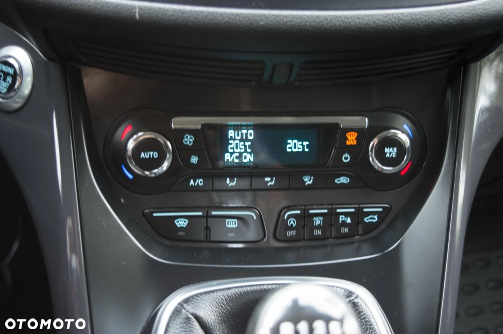 Ford Kuga 2.0 TDCi 4WD Titanium - 22