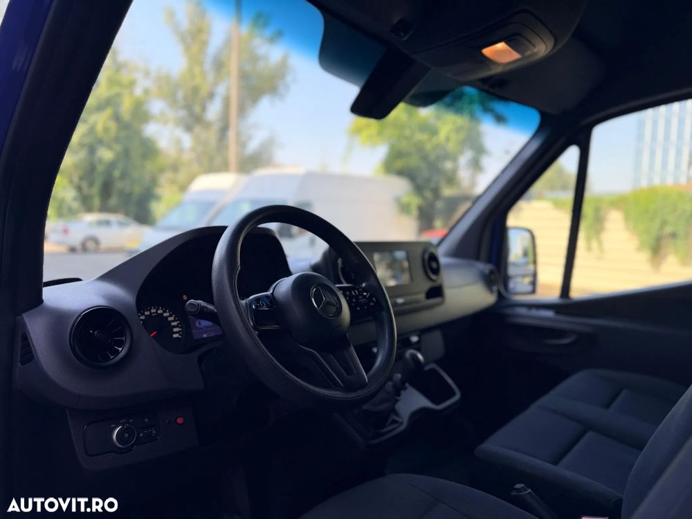 Mercedes-Benz Sprinter Standard HA - 13