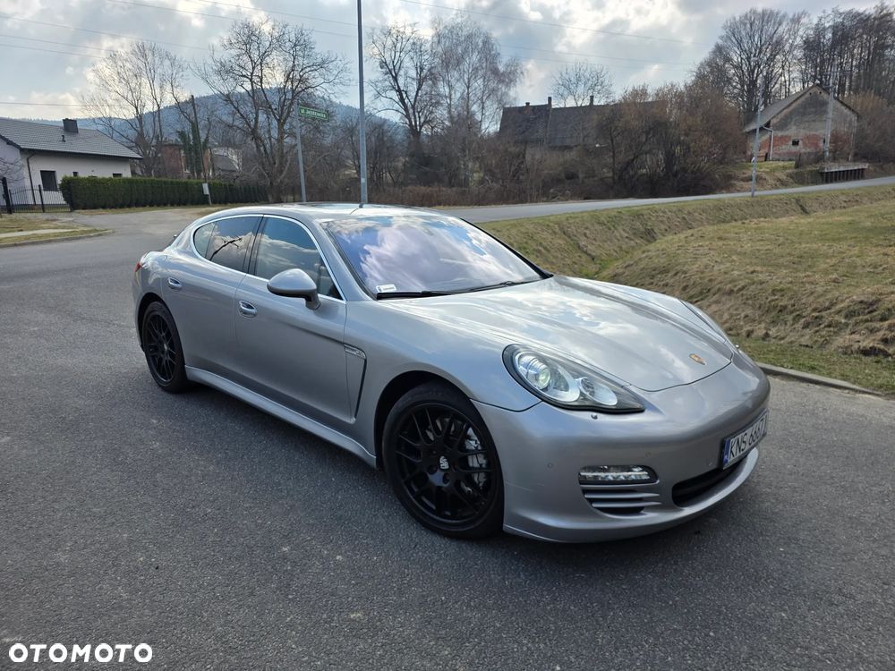 Porsche Panamera 4S - 1