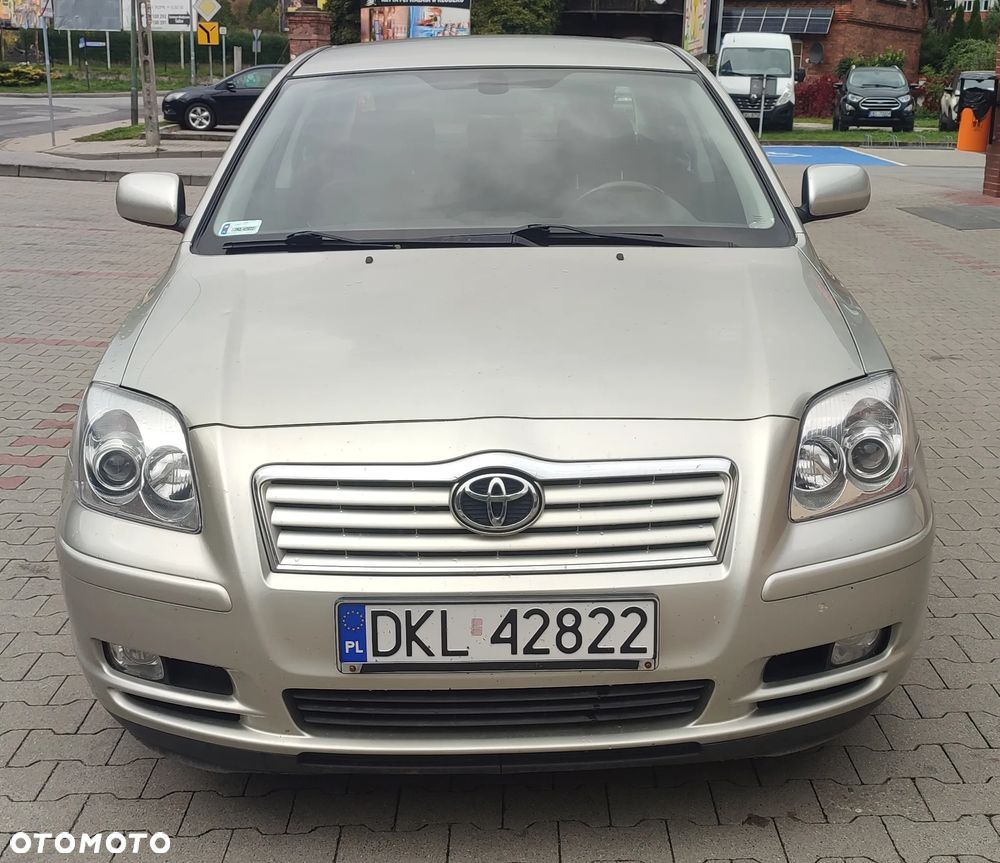 Toyota Avensis 2005 photo 3