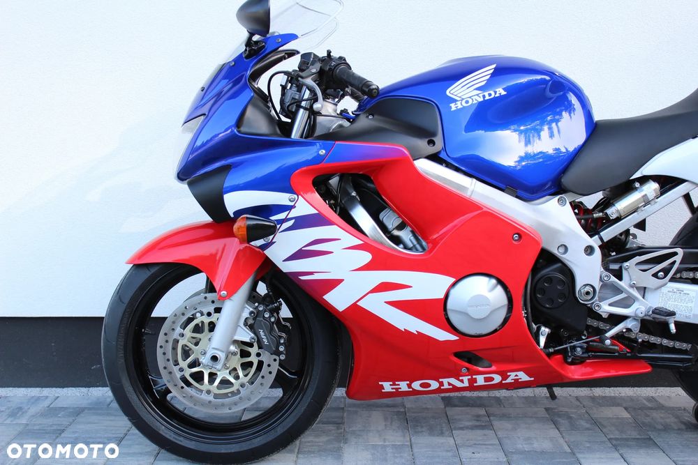 Honda CBR - 8
