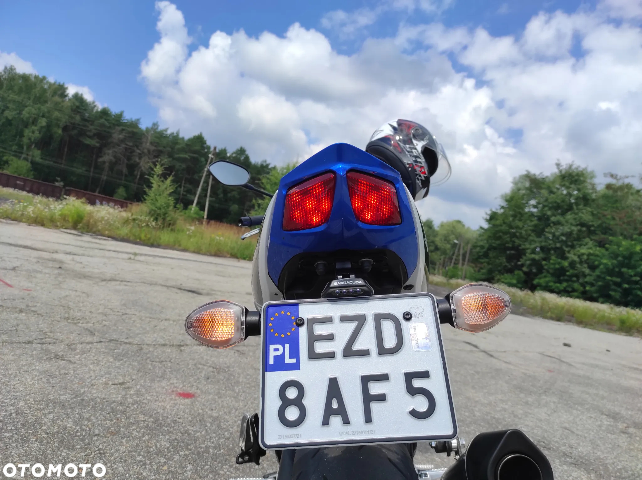 Suzuki SV - 16