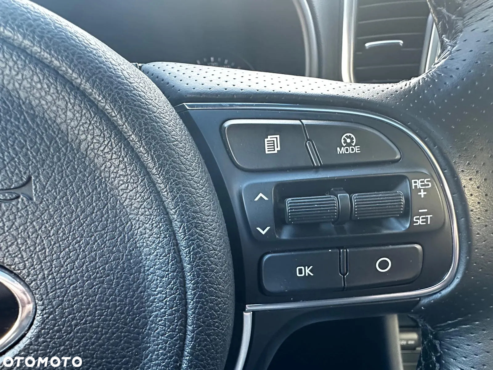 Kia Sportage 2,0 CRDI AWD Platinum - 23