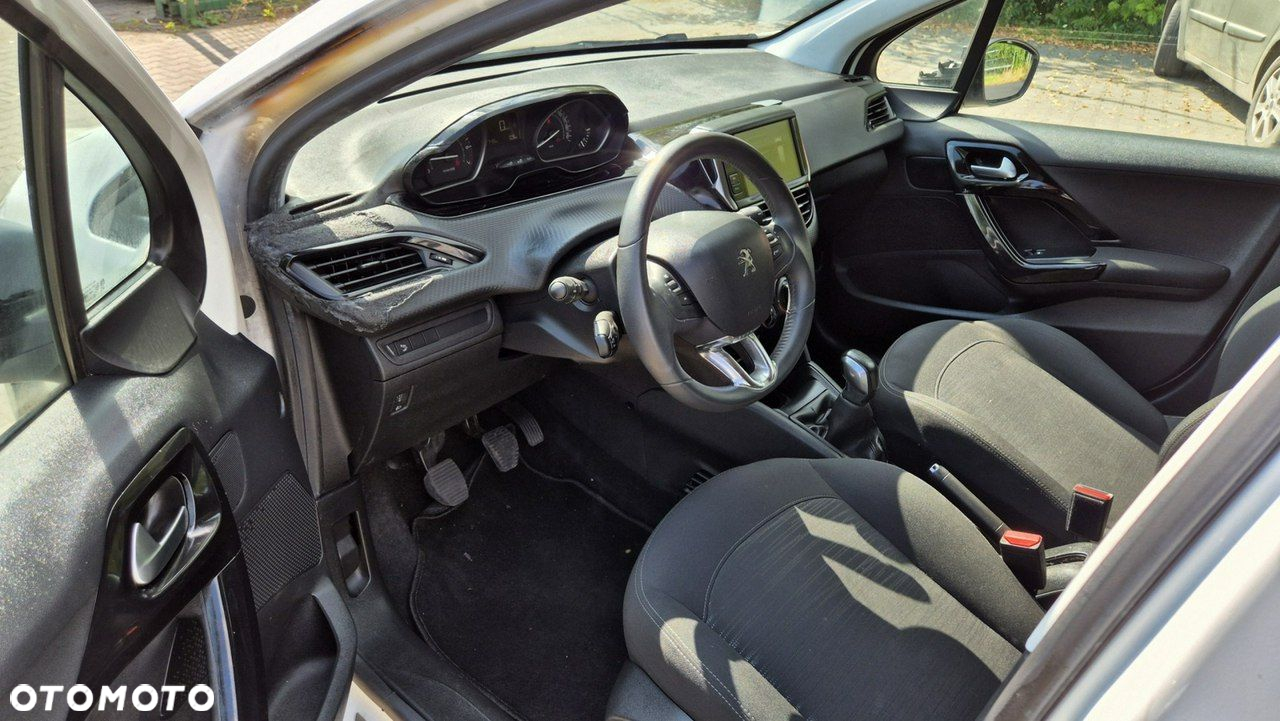 Peugeot 208 1.2 PureTech Active - 10