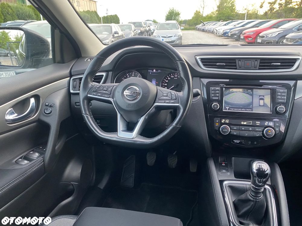 Nissan Qashqai 1.6 DIG-T N-Tec - 32