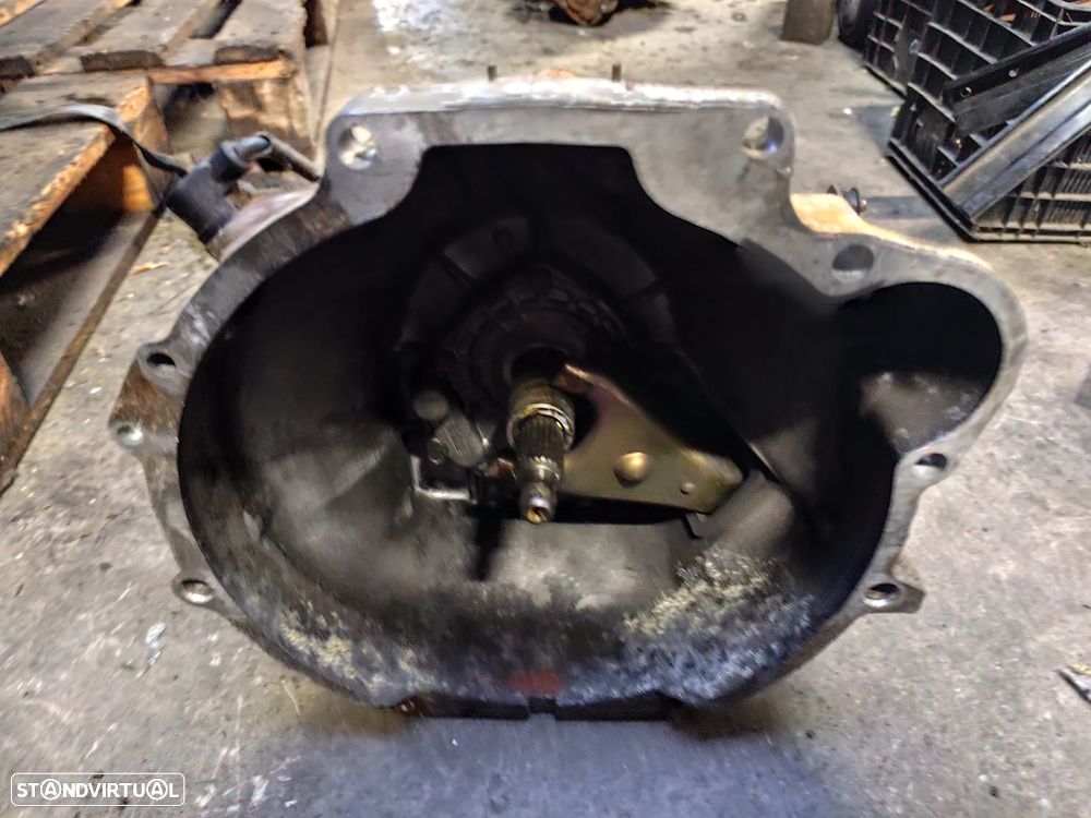 Hyundai H1 Caixa Aberta Ano 2000 - CAIXA DE VELOCIDADES - CV146 - 4