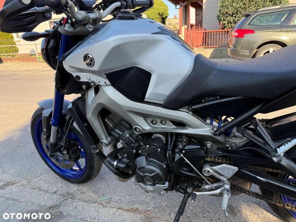 Yamaha MT - 21