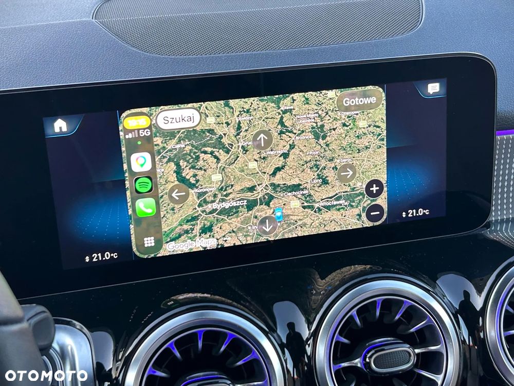 Mercedes-Benz GLB - 32