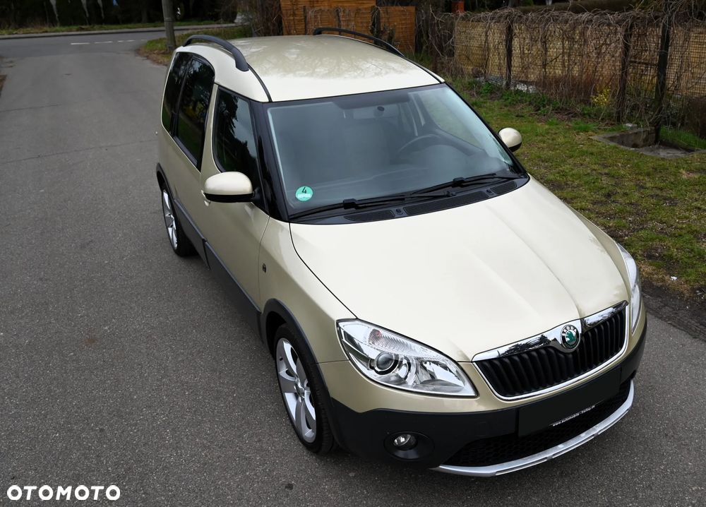 Skoda Roomster 1.2 TSI Scout PLUS EDITION - 4