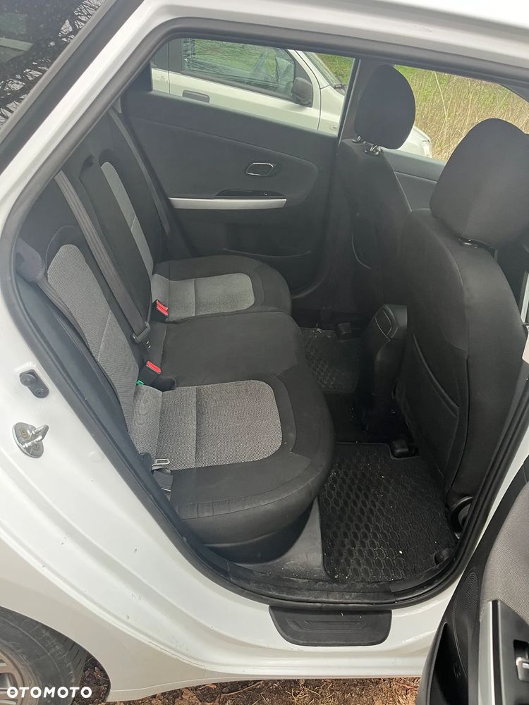 Kia Ceed 1.6 GDI L - 16