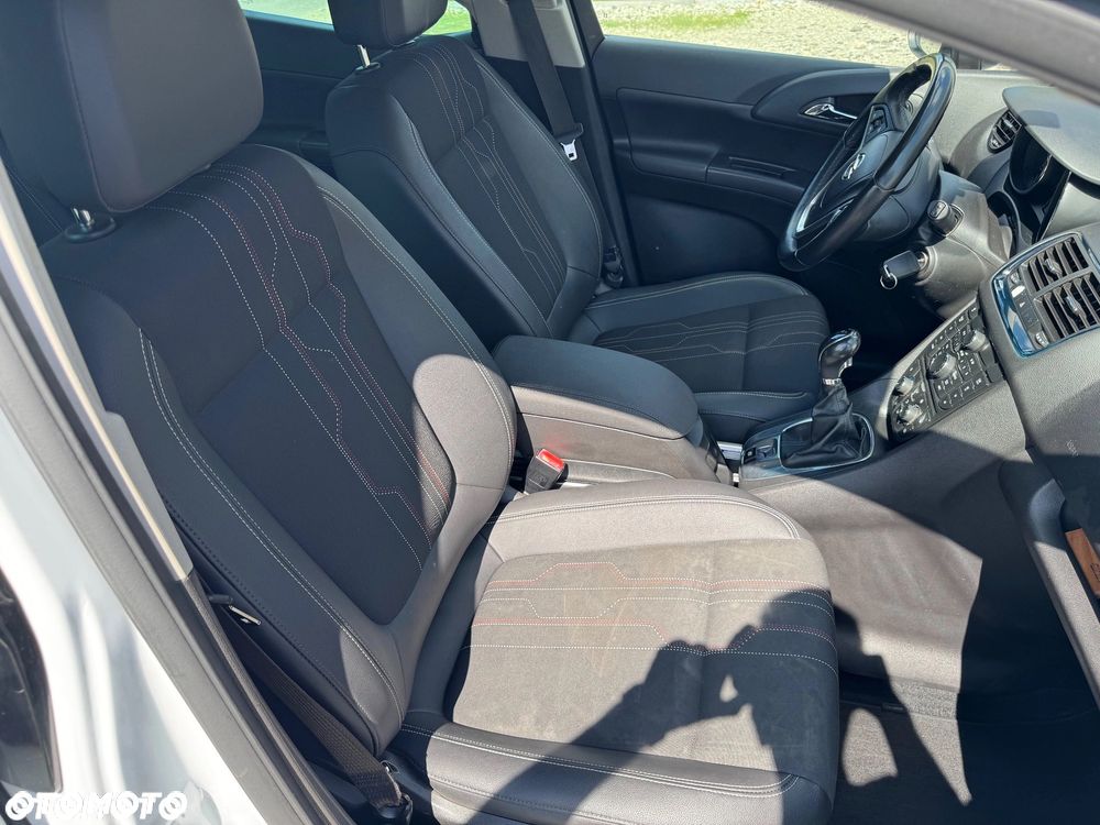 Opel Meriva 1.4 Color Edition - 11