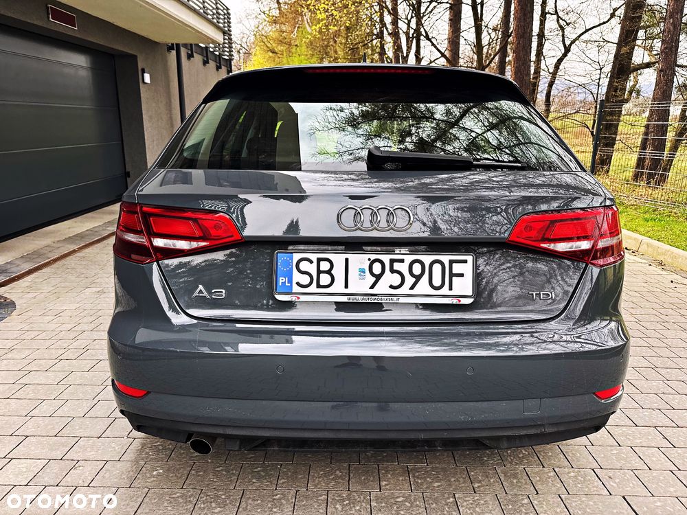 Audi A3 Sportback 1.6 TDI design - 22