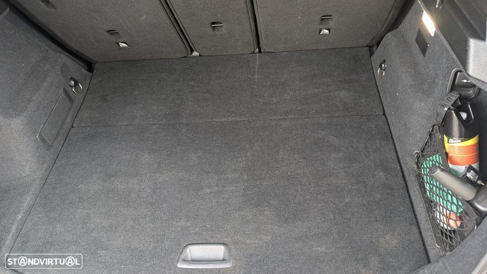 BMW 225xe Active Tourer - 9