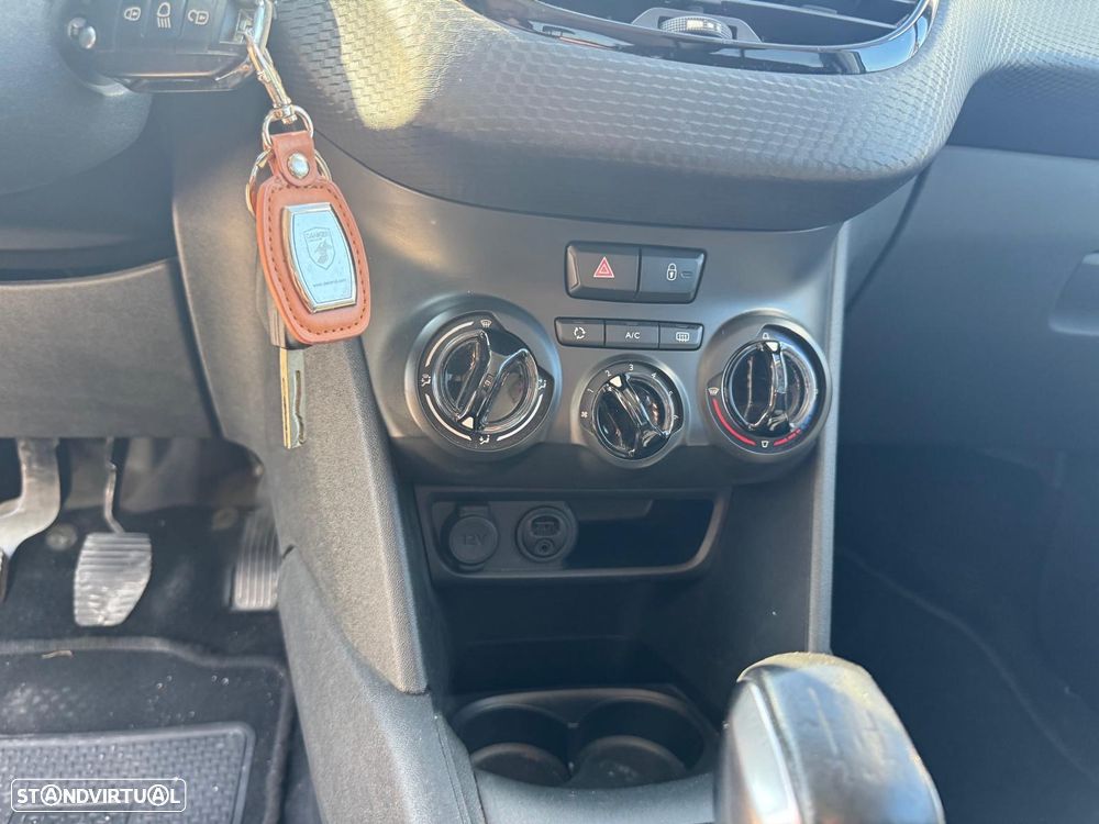 Peugeot 208 1.2 PureTech Style - 6