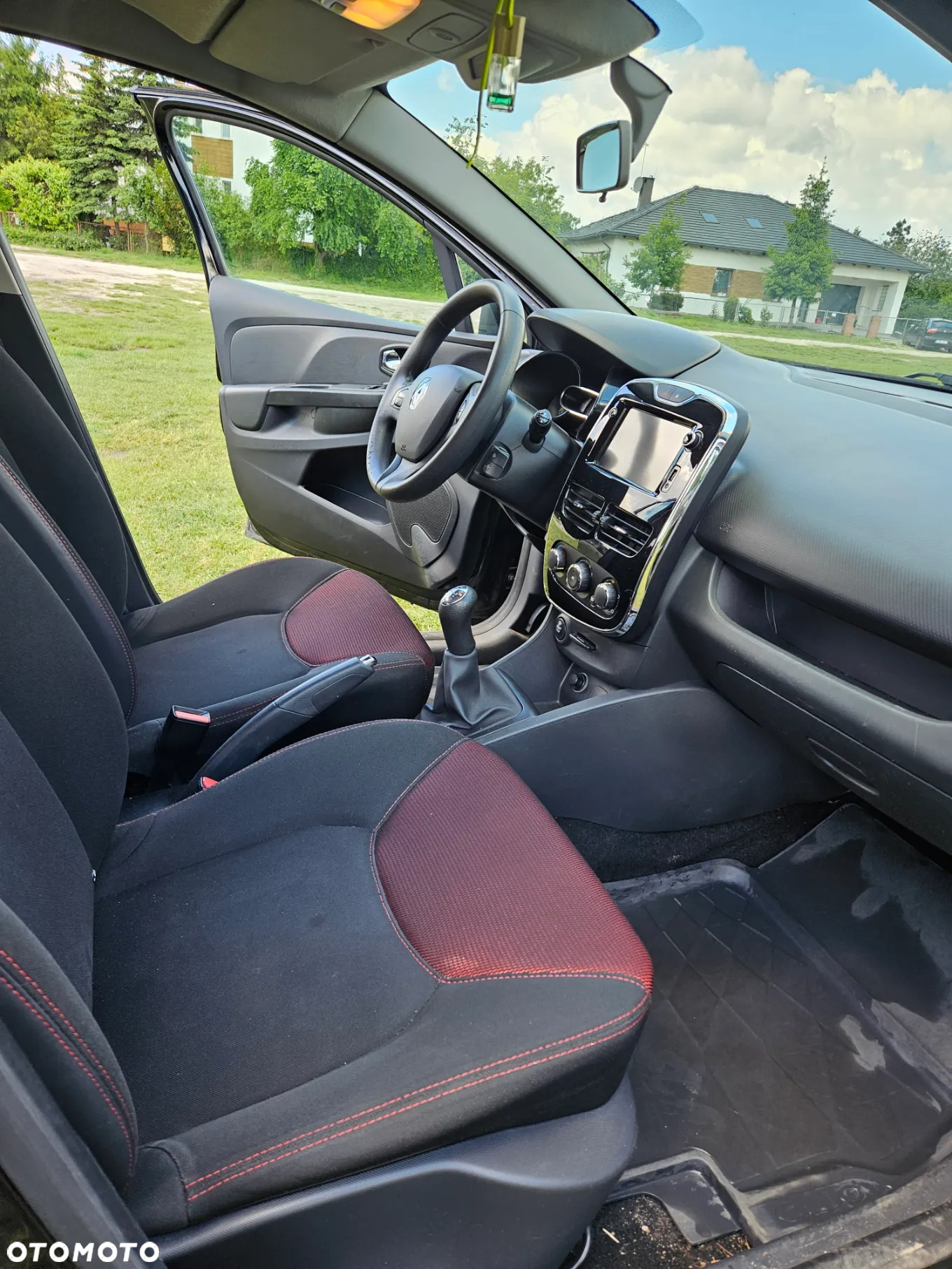 Renault Clio - 9