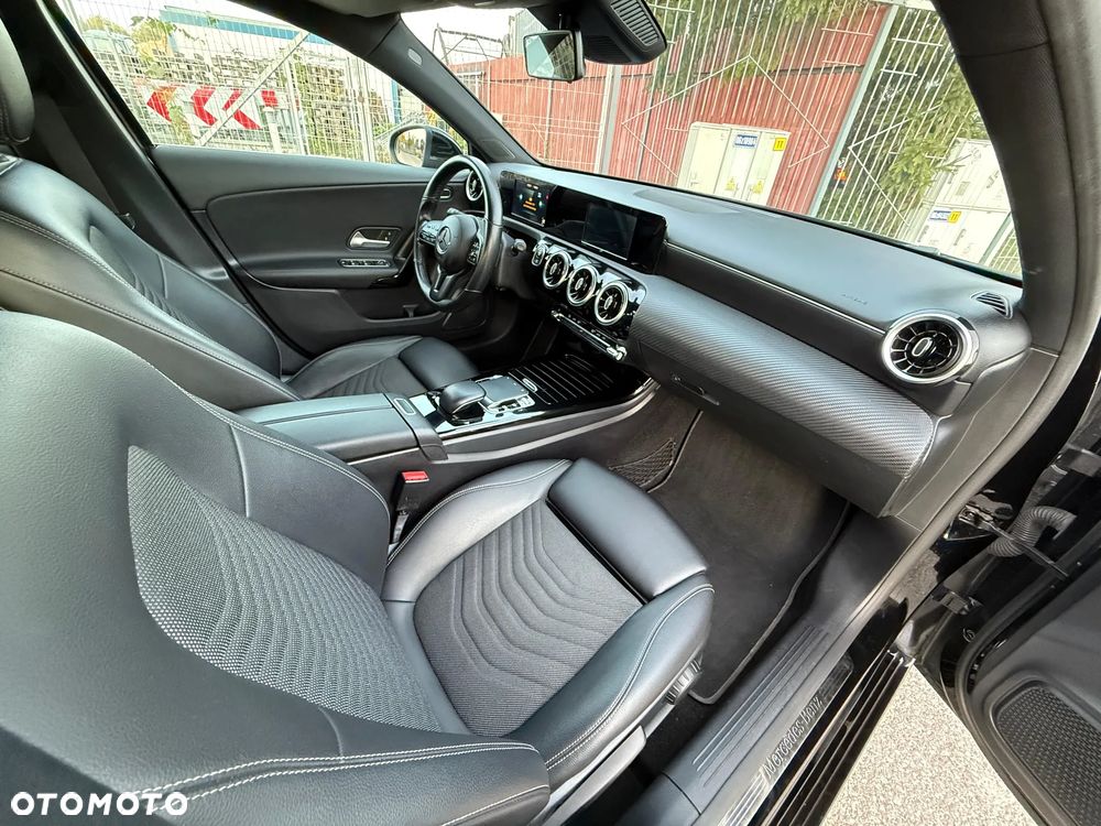 Mercedes-Benz Klasa A 180 7G-DCT - 12