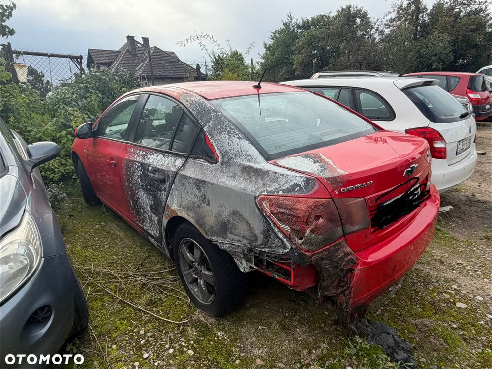 Chevrolet Cruze 1.6 - 2