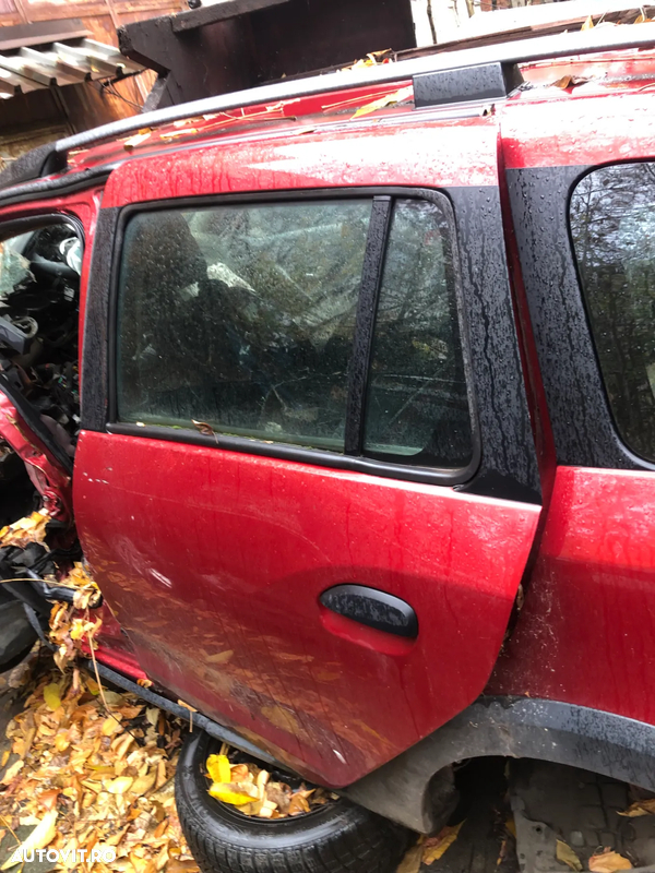 Usa stanga spate Dacia Logan MCV rosu 2017 mic defect