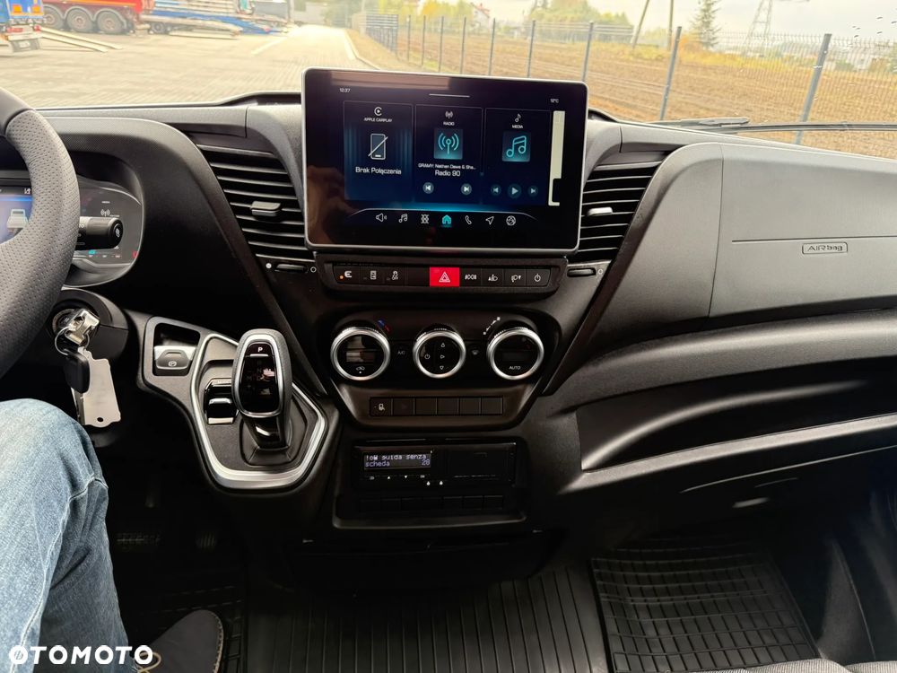 Iveco Daily 35S18HA8/P AirPro, Tacho - 21