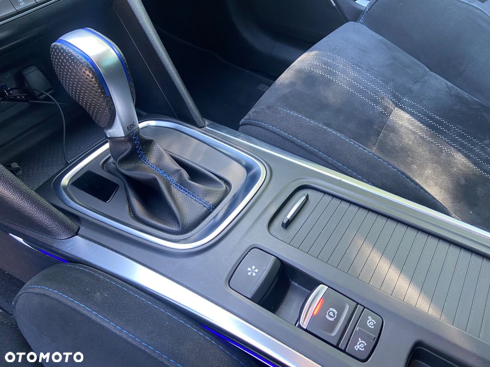 Renault Megane ENERGY dCi 165 EDC GT - 17