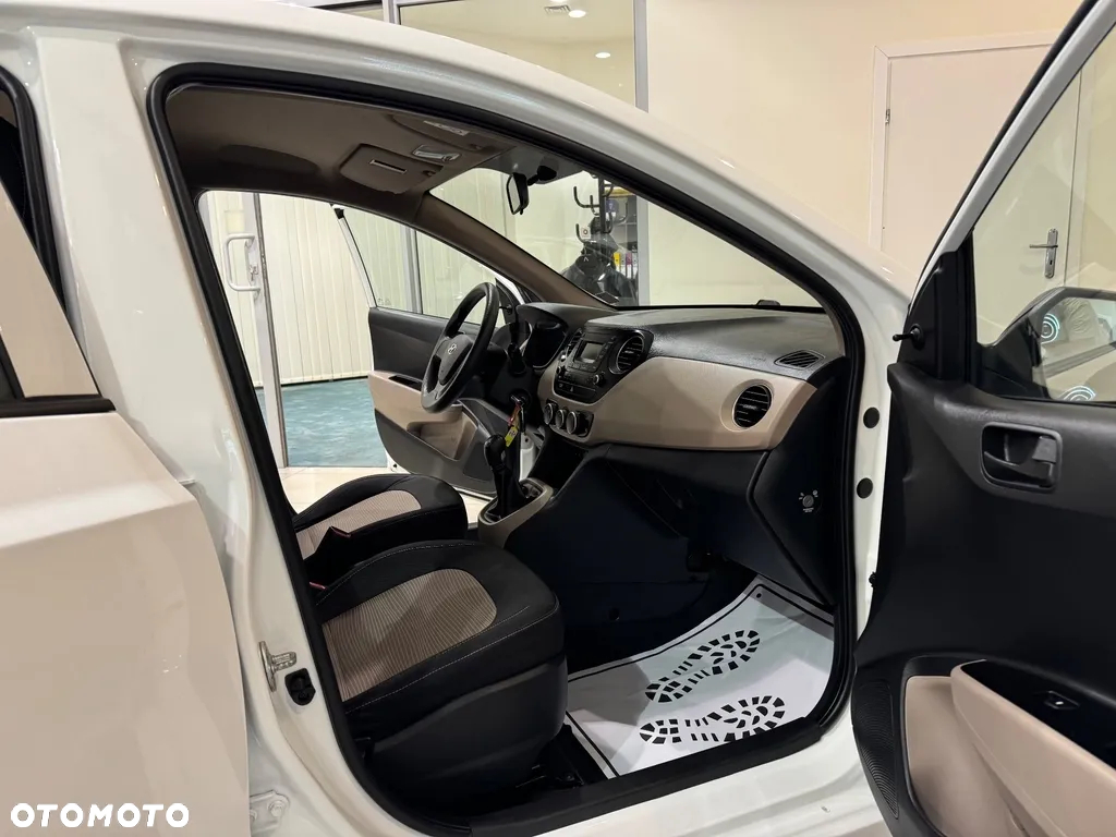 Hyundai i10 1.0 - 29