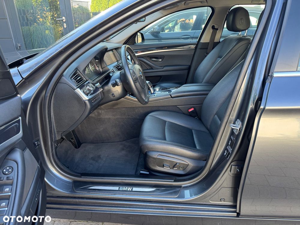 BMW Seria 5 520d Sport Line sport - 12