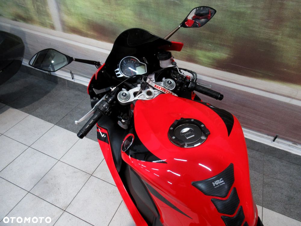 Honda CBR - 11