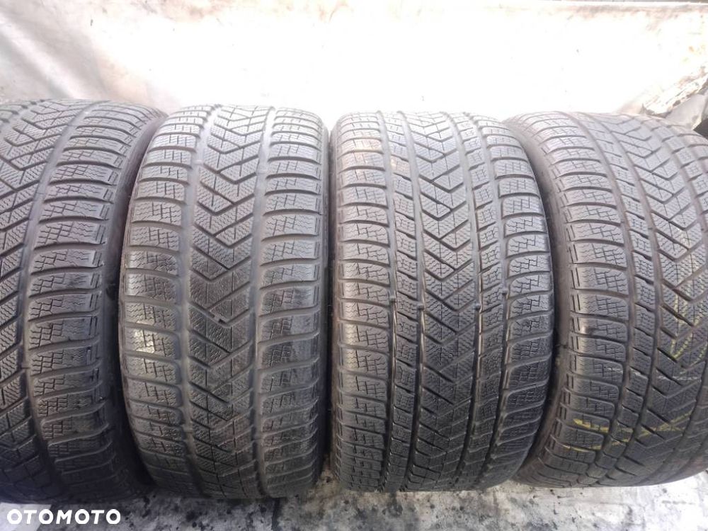 Pirelli Sottozero 3 315/30 R21 105V 275/35 R21 103V 2025 7-7.5mm - 1