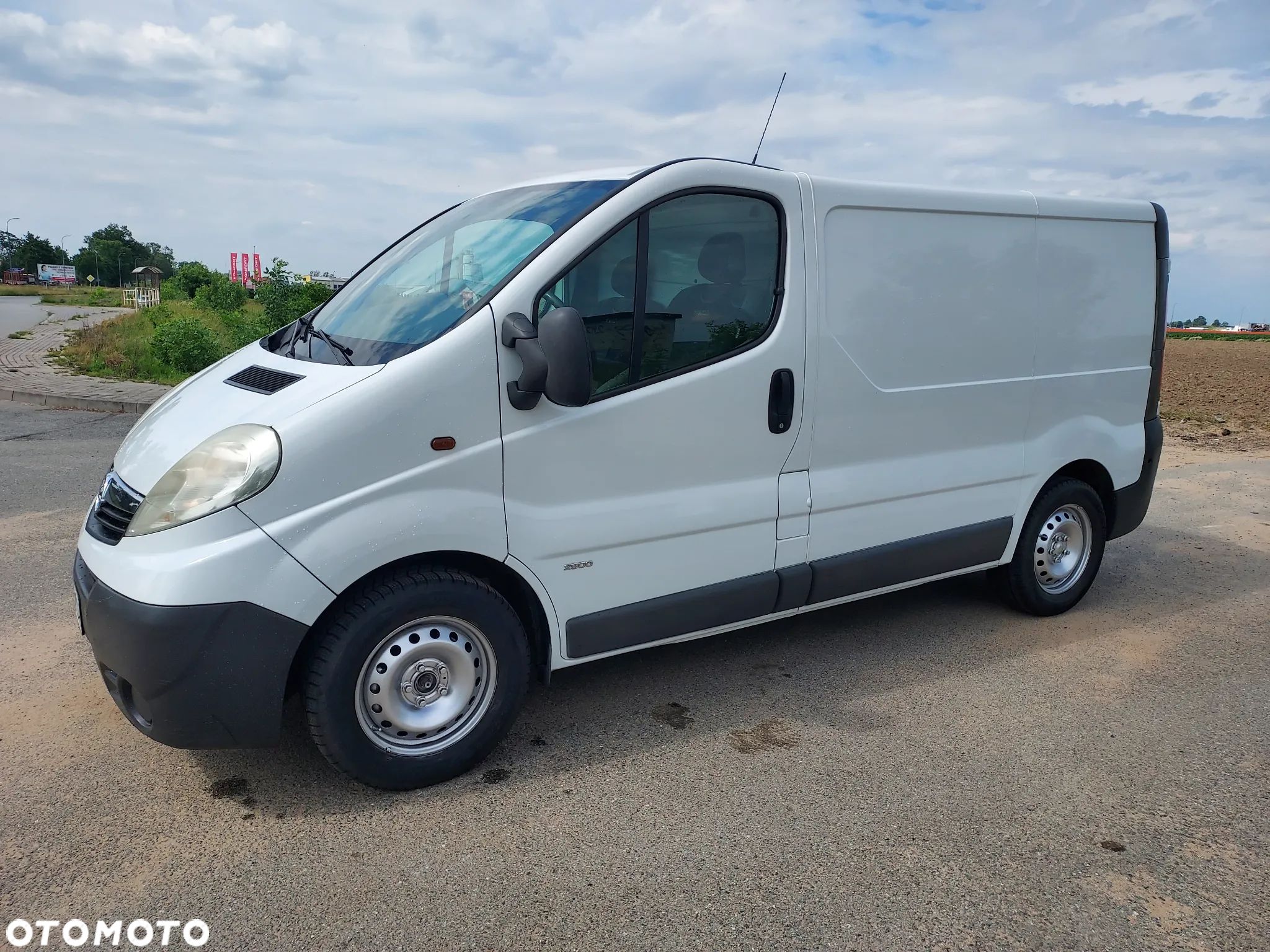 Opel Vivaro - 1