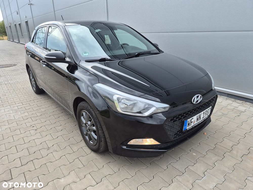 Hyundai i20 1.2 GO - 12
