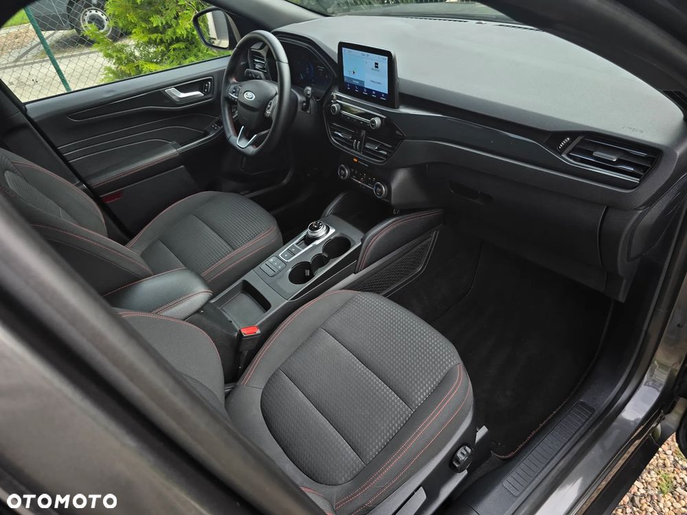 Ford Kuga 2.0 TDCi 4x4 ST-Line - 22
