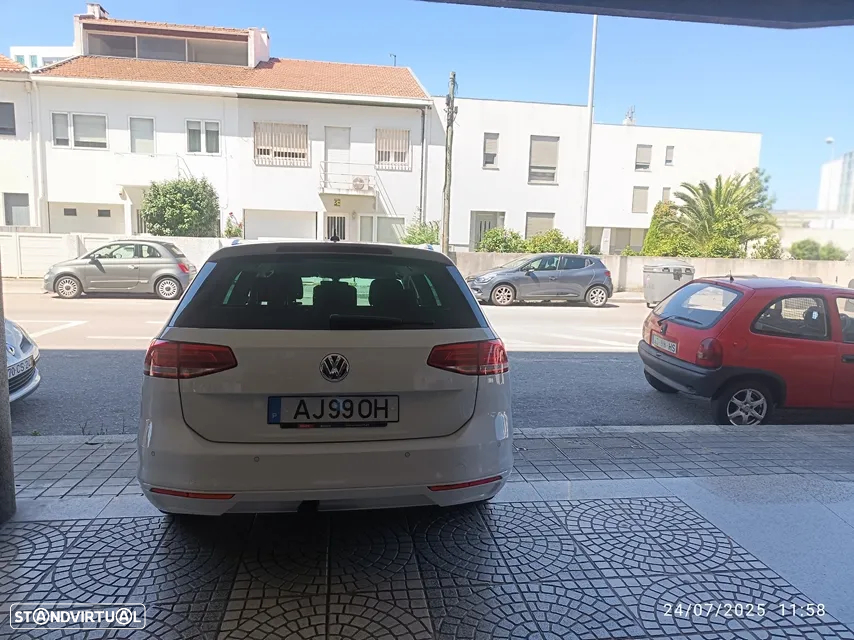 VW Passat Variant 1.6 TDI Highline - 8