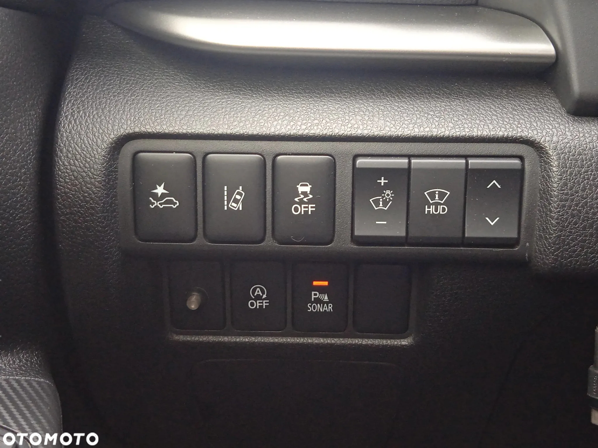 Mitsubishi Eclipse Cross 1.5 T Intense Plus CVT - 27