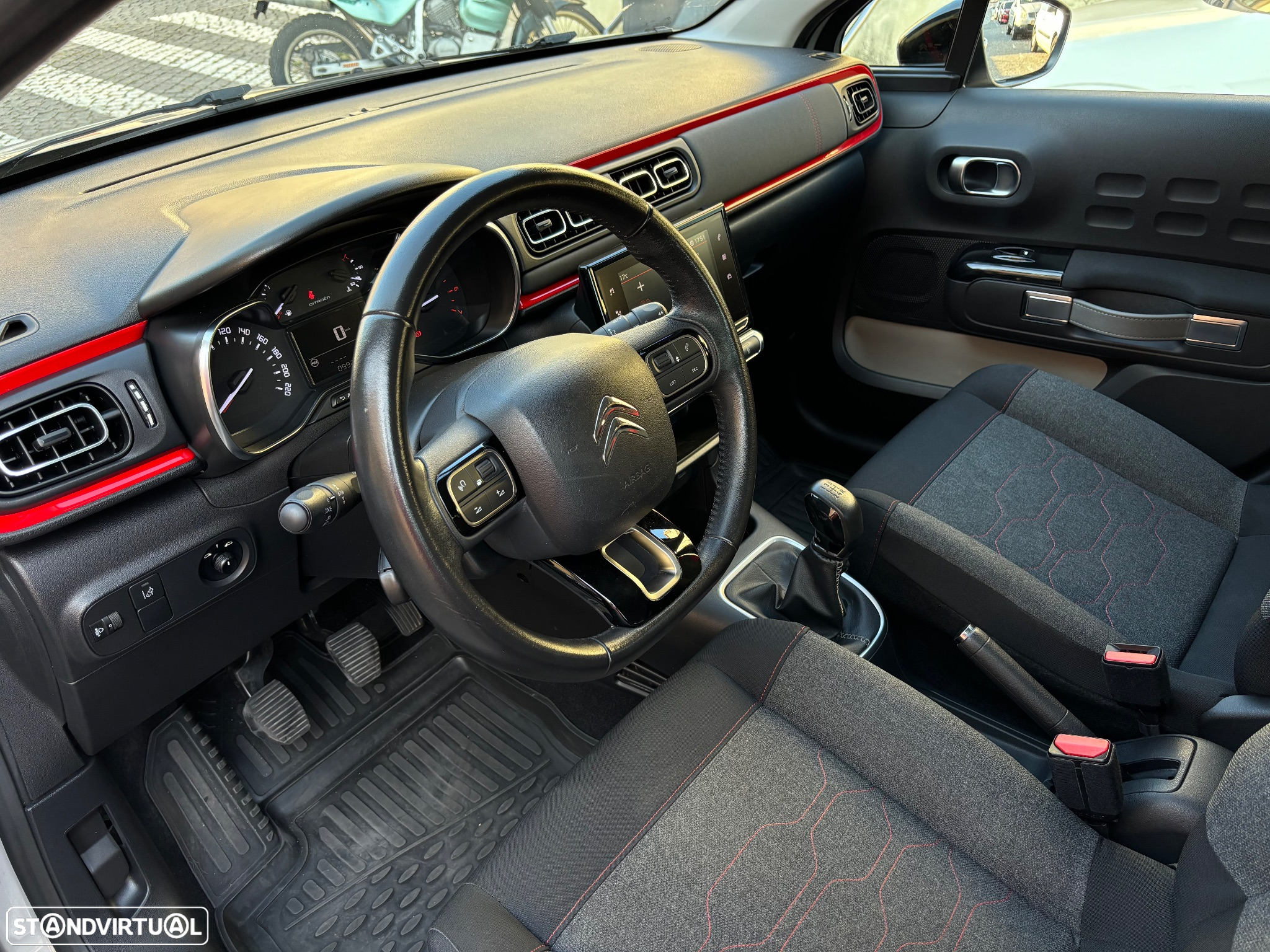 Citroën C3 1.2 PureTech Origins - 7