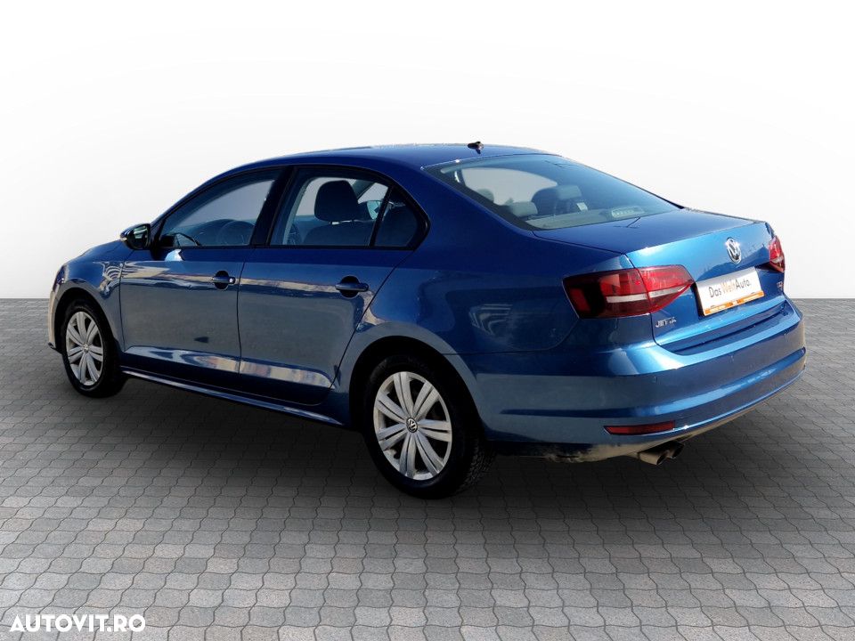 Volkswagen Jetta - 3