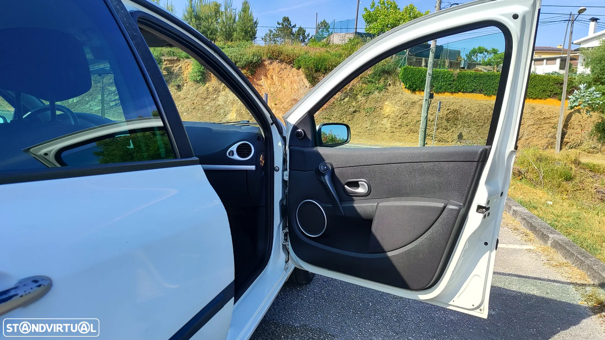 Renault Clio 1.5 dCi Dynamique S - 6
