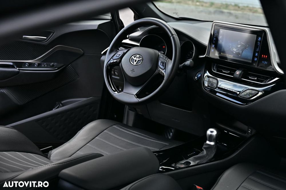 Toyota C-HR Business-Edition - 16
