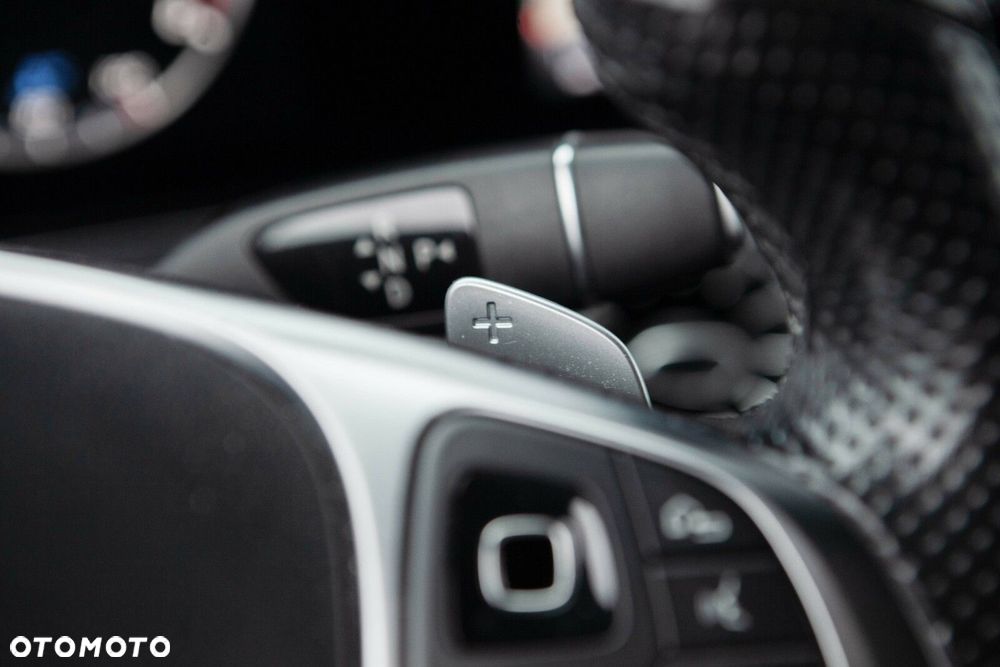 Mercedes-Benz Klasa E 200 9G-TRONIC - 23