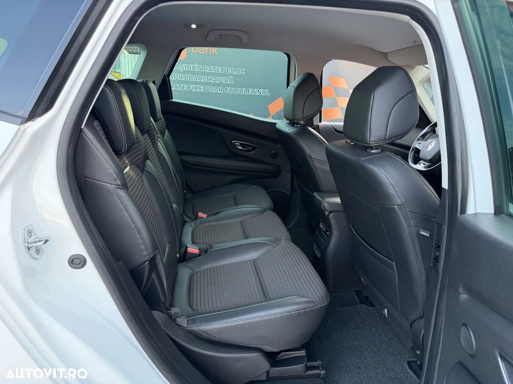 Renault Scenic ENERGY TCe 140 EDC BOSE EDITION - 8