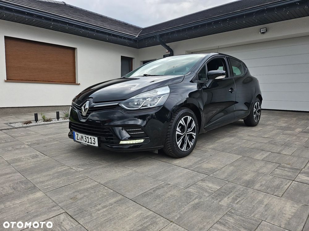 Renault Clio 1.2 16V 75 LIMITED - 6