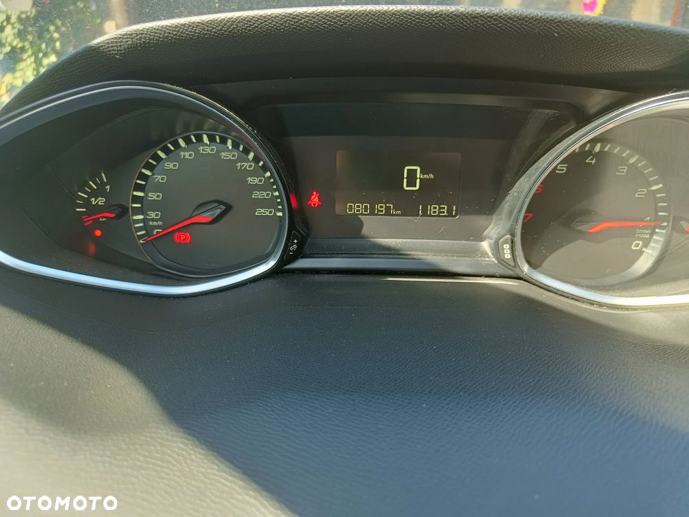 Peugeot 308 1.6 THP Access - 5