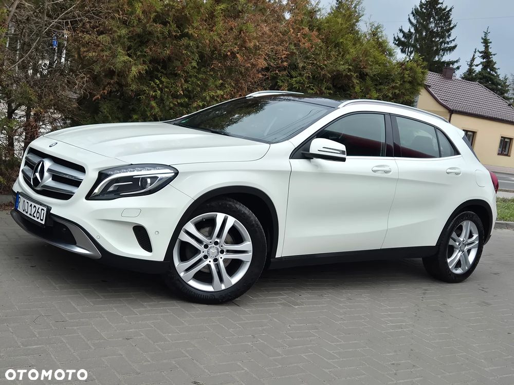 Mercedes-Benz GLA 200 Urban - 5